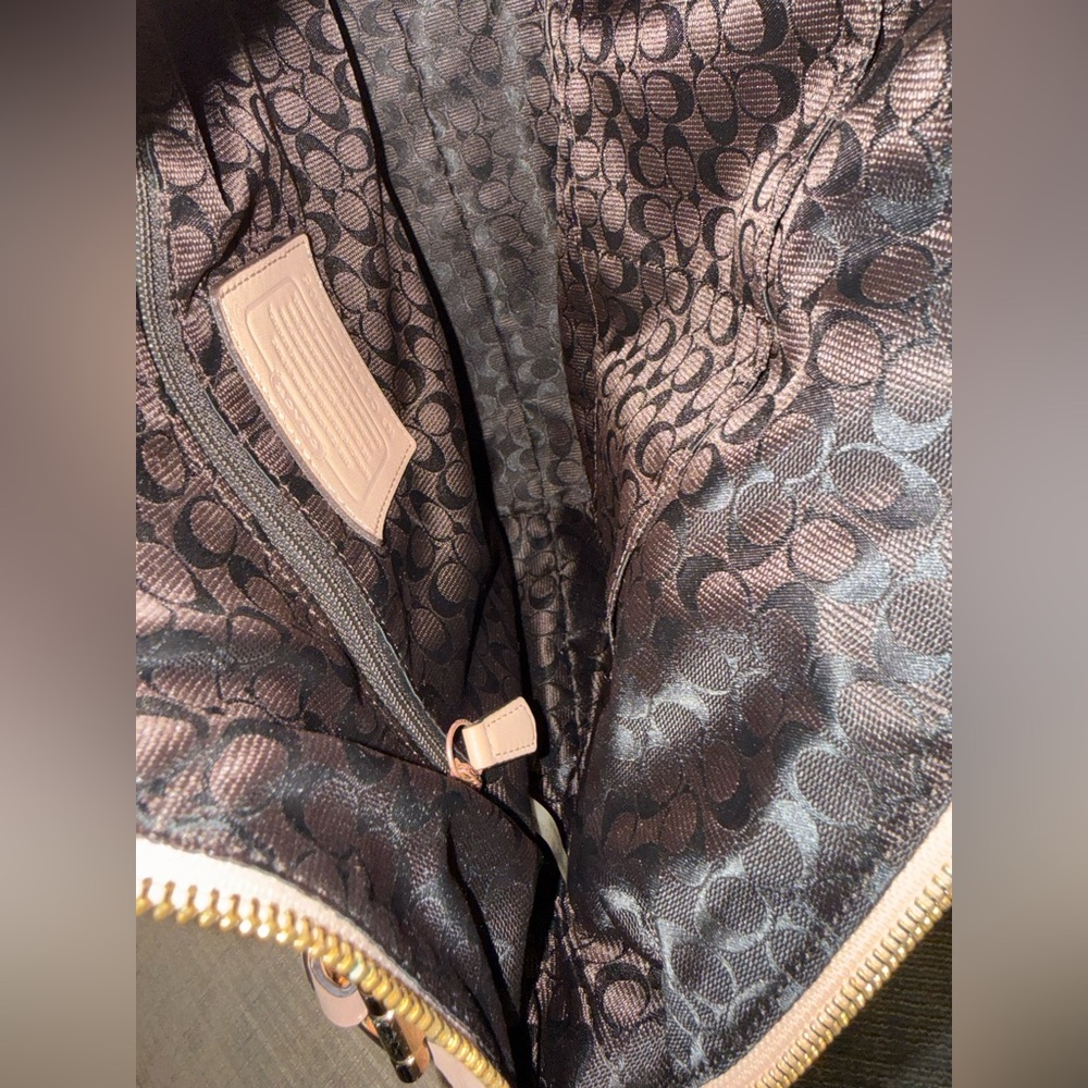 Coach Madison Rose Petal Pink Leather Bag with Crossbody Strap C1482-32405 - Picture 4 of 11